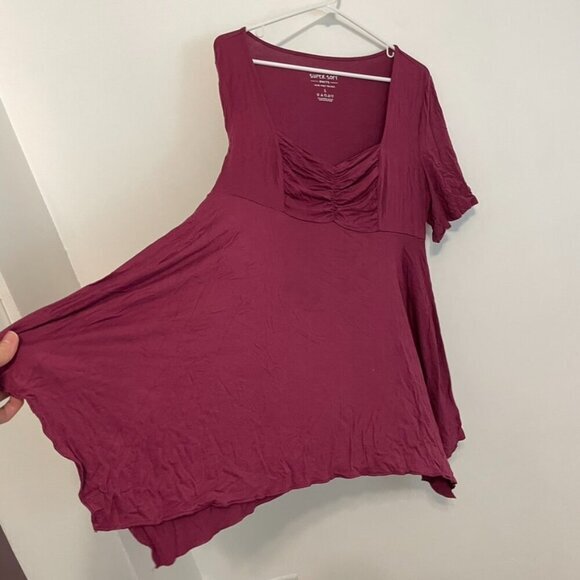 TORRID 1 Plus Size Babydoll Super Soft Ruched Sweetheart Neck Sharkbite Hem Top - Picture 11 of 16